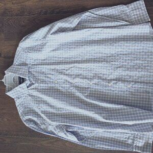 Men's long sleeve button up dress shirt
